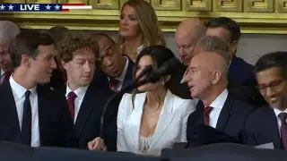 Цукерберг на инаугурации Трампа засмотрелся на декольте спутницы Безоса