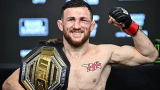 Чемпион UFC обманул комиссию перед боем с Нурмагомедовым
