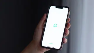 iPhone догоняет Android: WhatsApp готовит функцию для двух аккаунтов