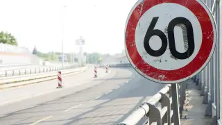 На трассе Астана - Караганда ограничат скорость до 60 километров в час