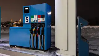 Цены отпустили в Казахстане: сколько сейчас стоят бензин и дизель на заправках