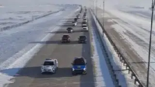 10 автоколонн из 1500 автомобилей проводили на трассе Астана - Темиртау из-за низкой видимости