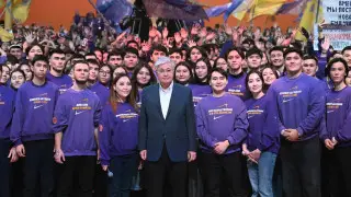 Токаев обратился к казахстанской молодежи