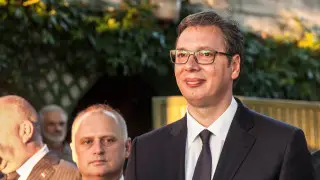 У автомобиля кортежа президента Сербии вылетело колесо на полном ходу