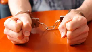 Подозреваемого в международном мошенничестве россиянина задержали в Караганде