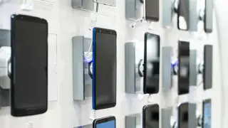 Чужой IMEI – прощай, связь: в Казахстане заблокируют тысячи смартфонов