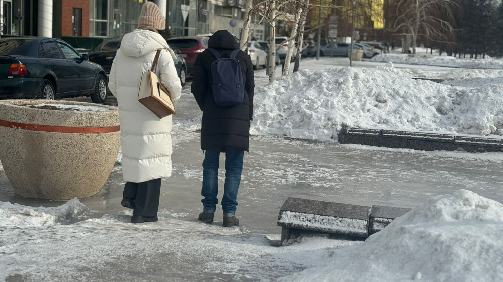 Аким Астаны ответил на жалобы по уборке улиц от наледи