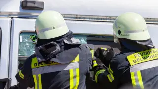 Скоростной поезд с пассажирами потерпел крушение в Германии