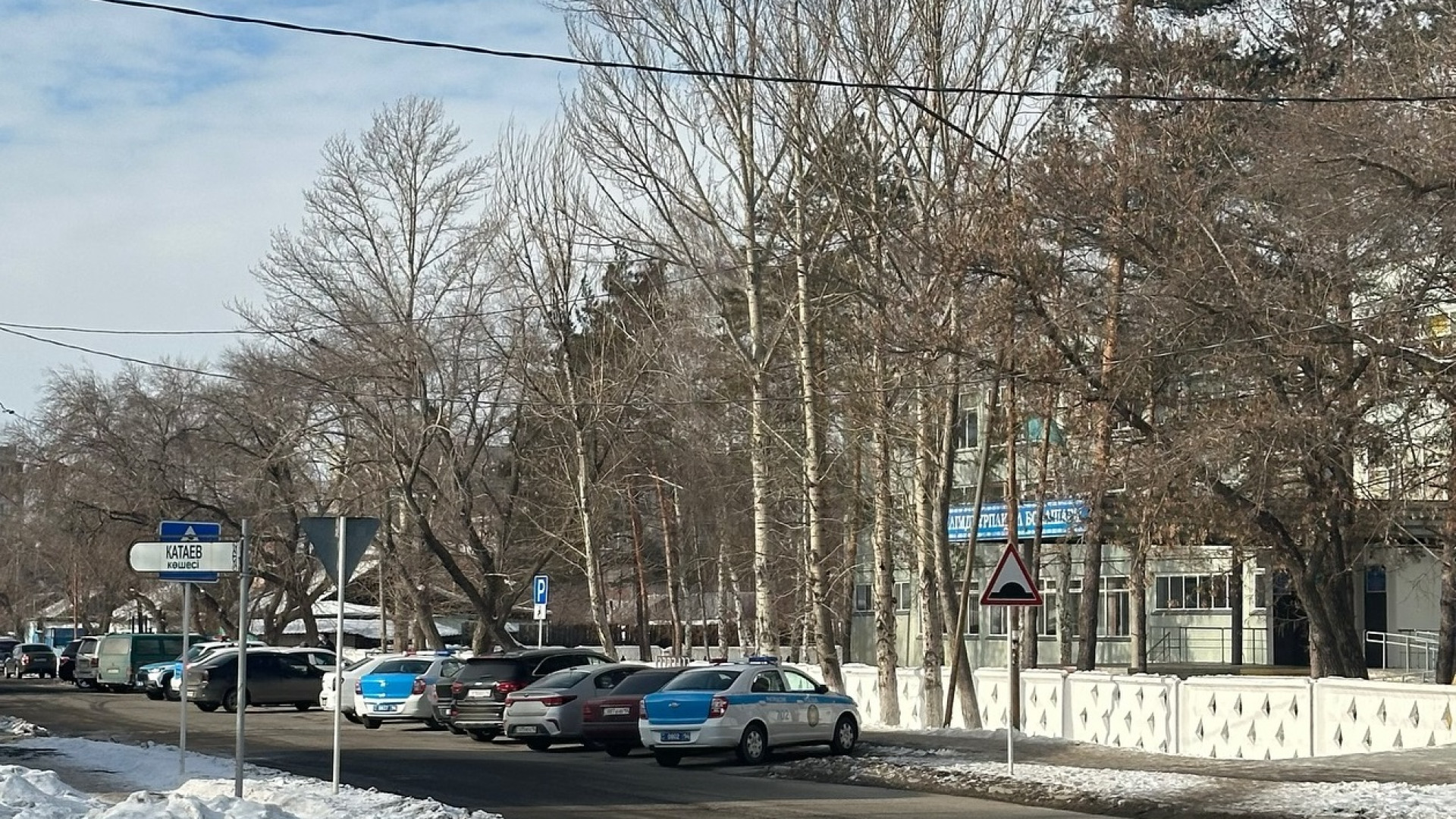 Учеников семи школ экстренно эвакуировали в Павлодаре