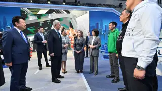 Любой труд заслуживает уважения: Токаев обратился к молодежи