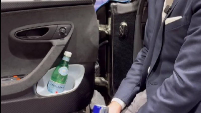 Кадры из видео