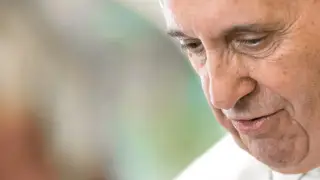 Папу Римского поместили в больницу - Ватикан