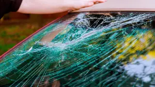 Казахстанец заявил о затягивании расследования по ДТП с участием депутата