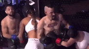 Бойцы MMA избили вебкам-моделей на турнире по единоборствам