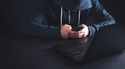 Казахстанец получил SMS и потерял 2 миллиона тенге