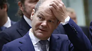 Канцлер Германии признал поражение на выборах