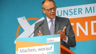 Будущий канцлер Германии ратует за независимость от США