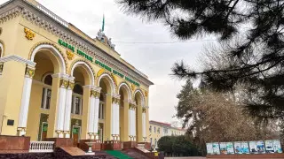 “Мы не могли ничего сделать“: как КазНАИУ лишился земли и общежитий в Алматы