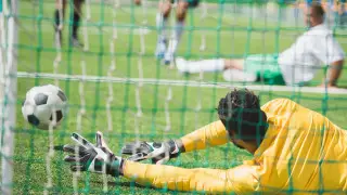 Новое правило для вратарей ввели в футболе