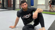Боец UFC согласился биться в Рамадан, но нарушил пост: подробности