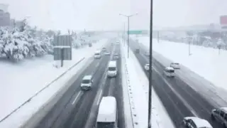 Движение транспорта ограничили в двух регионах Казахстана