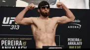 Магомед Анкалаев забрал титул у рекордсмена UFC Алекса Перейры