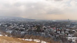 “Нажил много недругов“ - Досаев о запрете строительства в горах Алматы