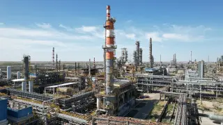 Нефтеперерабатывающие заводы в Атырау и Павлодаре хотят передать частникам