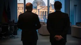 Франция и Германия пообещали Украине дальнейшую военную помощь