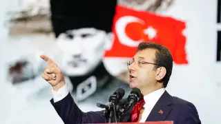 В Стамбуле началась операция по задержанию мэра