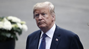 Трамп заявил, что “изучает“ требования России о снятии санкций