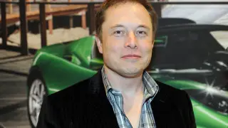 Илон Маск показал видео с необычным спортом в космосе