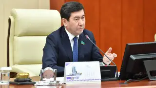 Спикер Кошанов “забыл“ про одного из депутатов