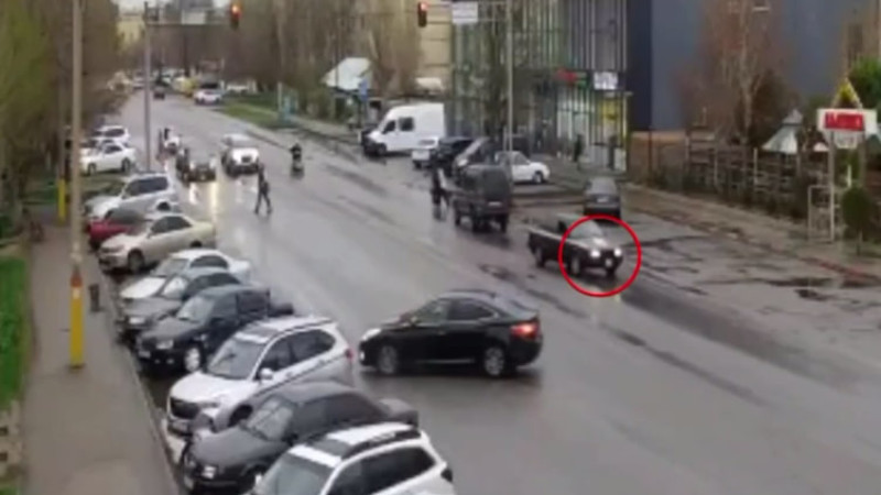 Кадры из видео