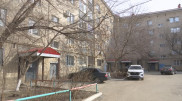 В актюбинской пятиэтажке “отремонтировали“ лифт, которого там никогда не было