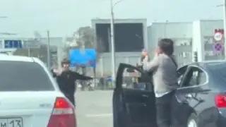 Танцы на дороге: водителя и пассажиров наказали в Алматы