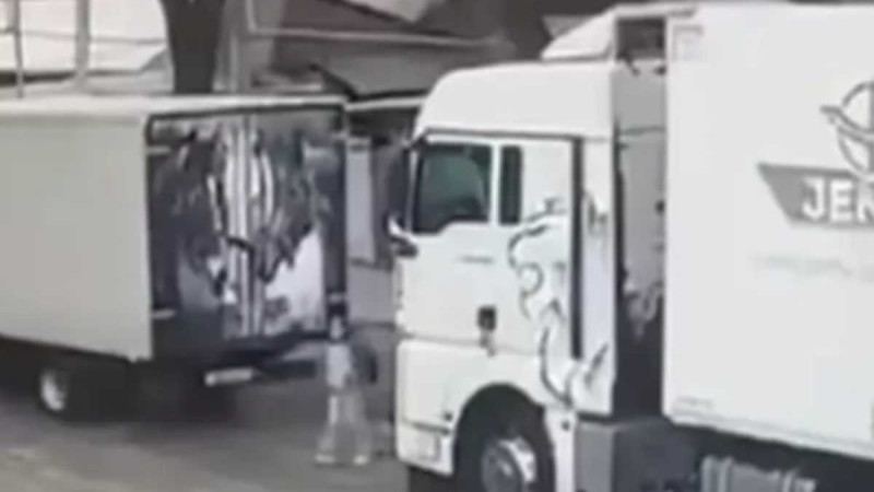 Кадр из видео