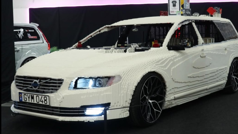 Фото из instagram-аккаунта brickscale