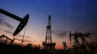 Нефть рухнула после решения Трампа о пошлинах