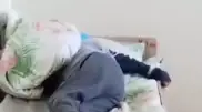 Держат за решеткой и привязывают: видео с пациентом спеццентра попало в сеть