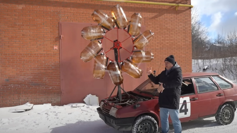 Кадры из видео