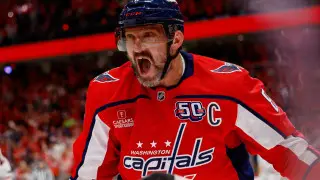 Овечкин повторил “вечный“ рекорд Гретцки