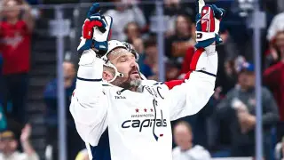 Российский хоккеист Александр Овечкин побил “вечный“ рекорд канадца Уэйна Гретцки