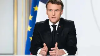 Макрон сделал жесткое заявление в адрес Москвы после удара по Кривому Рогу