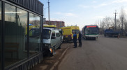 Микроавтобус с маленькими детьми попал в ДТП в Косшы, есть пострадавшие