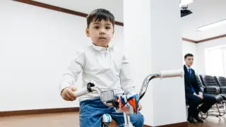 Токаев отметил поступок мальчика из Атырау, восхитивший казахстанцев