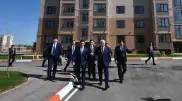 Токаев осмотрел новое жилье в Шымкенте
