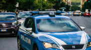 В стычках с футбольными фанатами пострадали 13 полицейских в Риме