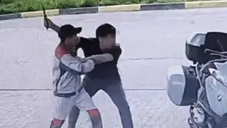 Мотоциклиста ударили ножом на АЗС на юге Казахстана