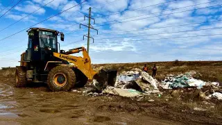 В Астане вывозят тысячи тонн мусора. Как ловят тех, кто его бросает